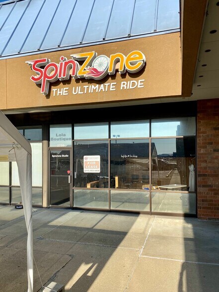 More Photos Of 2719-2777 S 6th St, Springfield General Retail For Sale