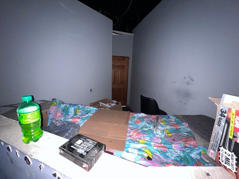 More Photos Of 1058-1068 Country Club Rd, Columbus General Retail For Sale