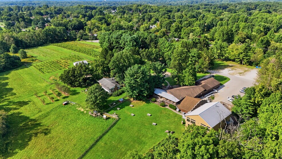 More Photos Of 2637 S Cleveland Massillon Rd, Barberton Winery Vineyard For Sale