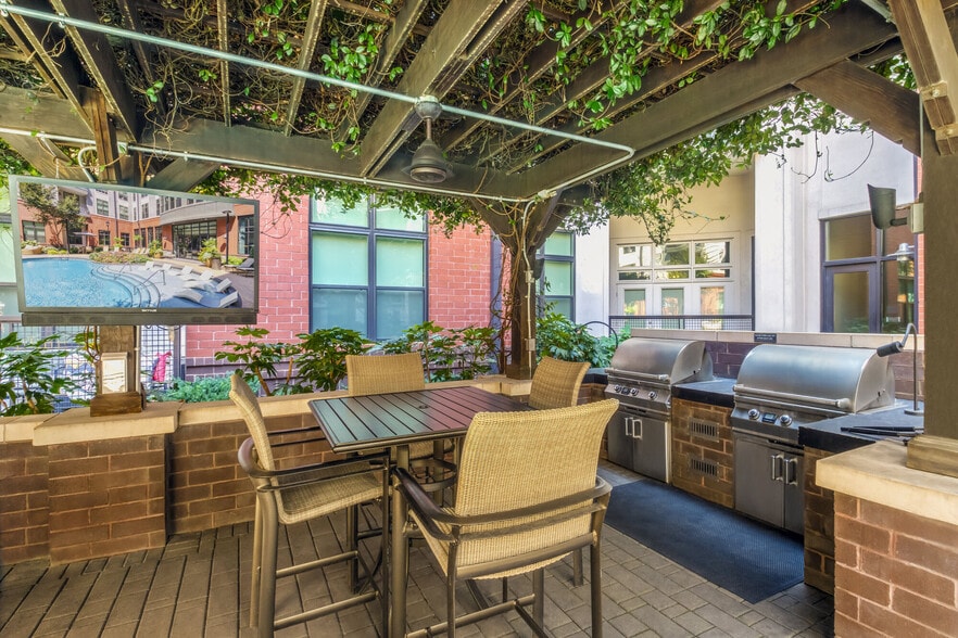 More Photos Of 1750 Camden Rd, Charlotte Apartments For Lease
