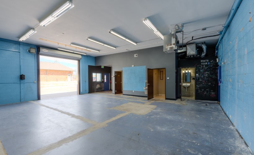 More Photos Of 776 W Baseline Rd, Lafayette Warehouse For Lease