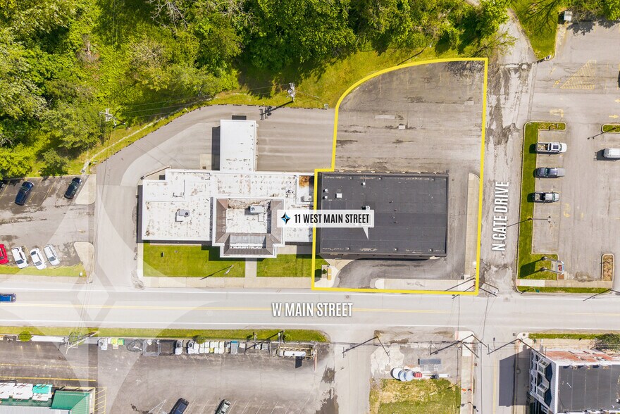 More Photos Of 11 W Main St, Mannington Office For Lease