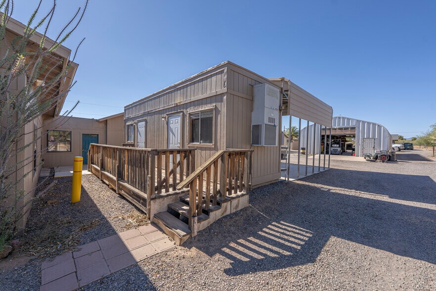 More Photos Of 5221 Hwy 68, Golden Valley Flex For Sale