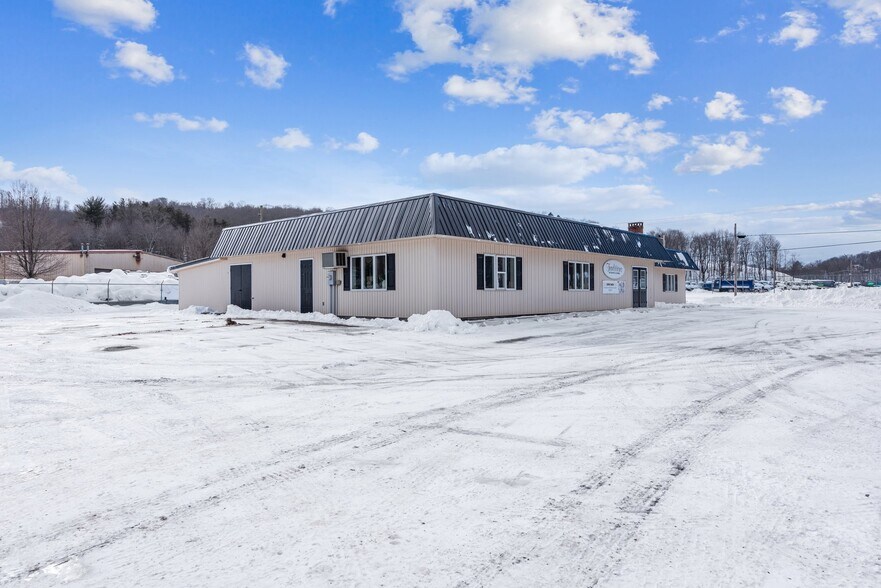 More Photos Of 8557 Mason Dixon Hwy, Meyersdale General Retail For Sale