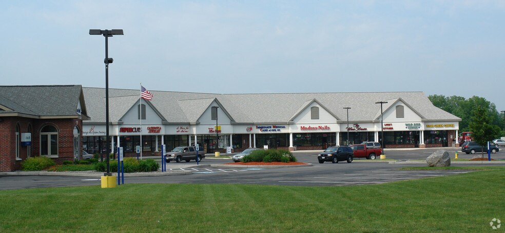 More Photos Of 8220-8250 Cazenovia Rd, Manlius Unknown For Lease