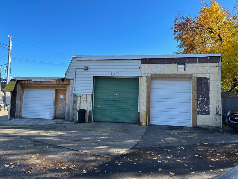2104 Portage St, Kalamazoo, MI 49001 Auto Dealership For Sale