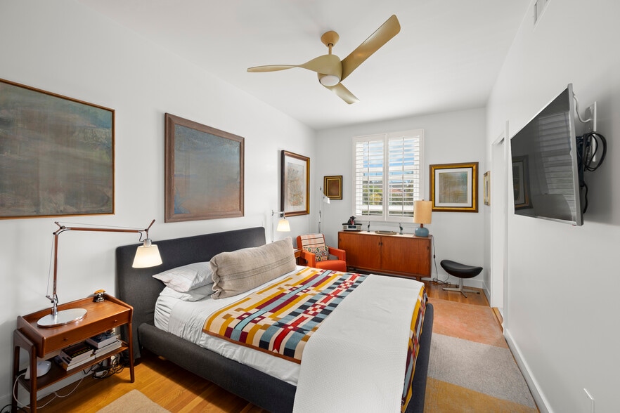 More Photos Of 112-20 E Redwood St, San Diego Apartments For Sale