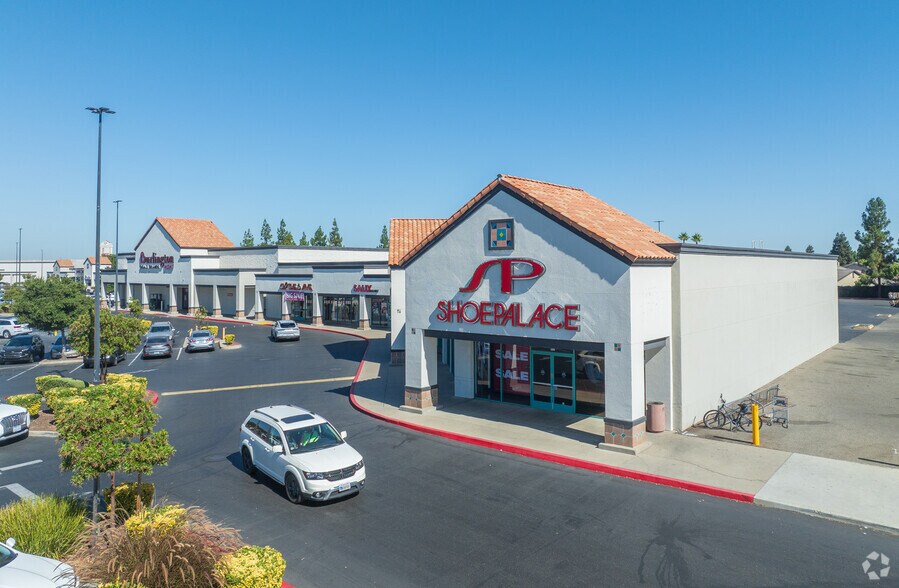 More Photos Of 1645 Countryside Dr, Turlock Unknown For Lease