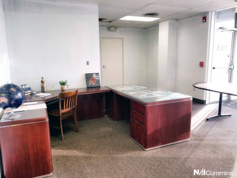 More Photos Of 839 E Market St, Akron Medical For Sale