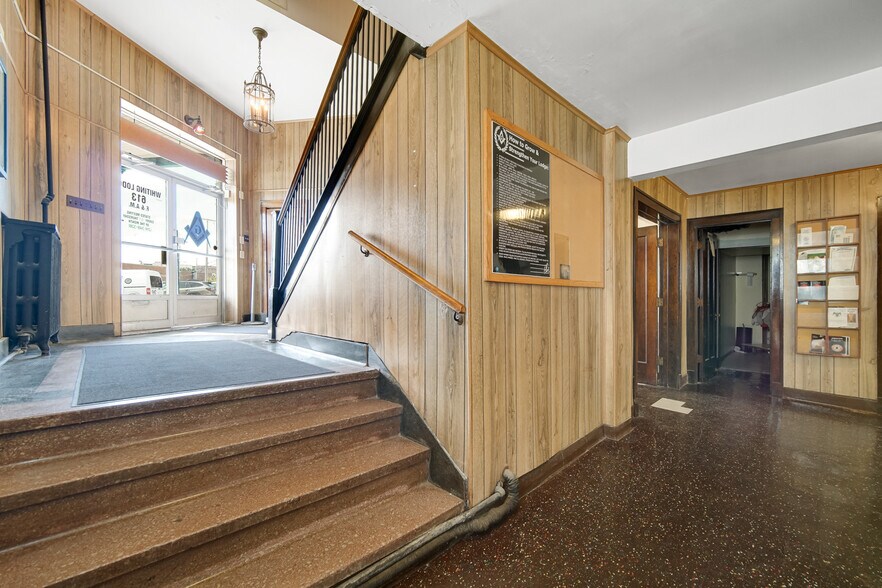 More Photos Of 512 Temple St, Whiting Specialty For Sale