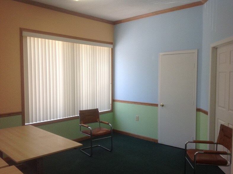 More Photos Of 3200 Airport Blvd, North Myrtle Beach Distribution For Lease