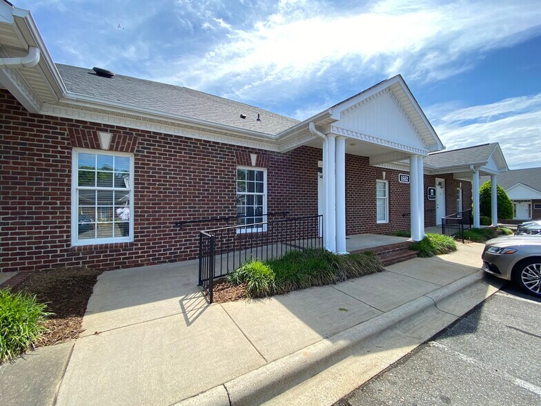 More Photos Of 1552 Union Rd, Gastonia Medical For Lease