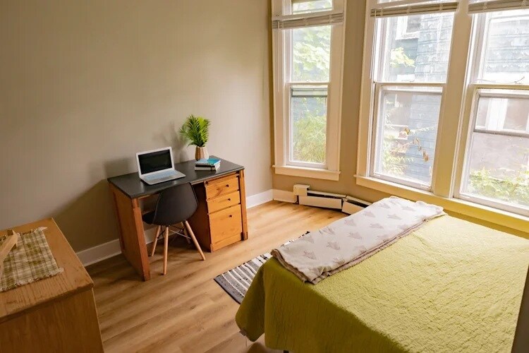 More Photos Of 6 Monroe Heights, Cortland Apartments For Sale