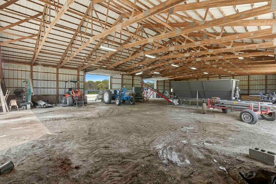 More Photos Of 935 Franklinville Road, Laurel Land For Sale