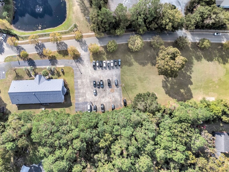 More Photos Of 3587 N Highway 17, Mount Pleasant Religious Facility For Sale