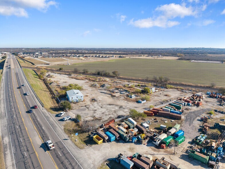 Primary Photo Of 3024 N Main St, Cleburne Warehouse For Sale