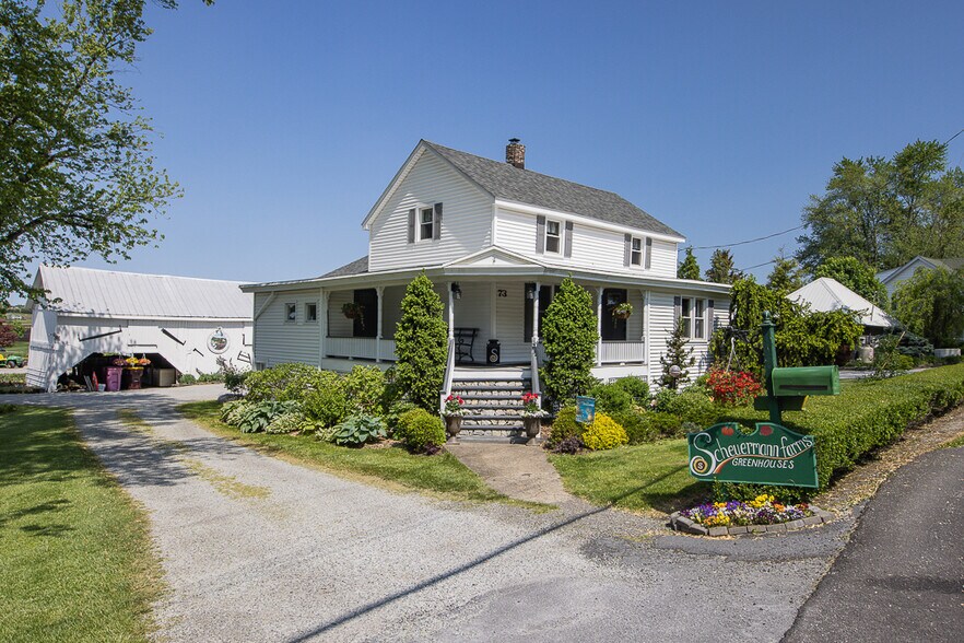 More Photos Of 73 Little York Rd, Warwick Garden Center For Sale