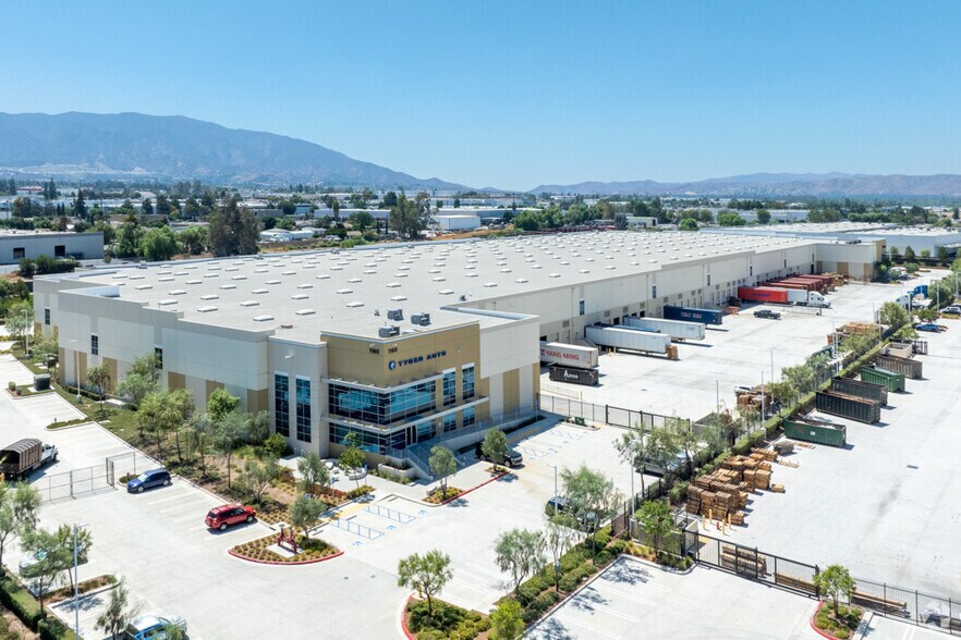 More Photos Of 1160 W Rincon St, Corona Warehouse For Lease