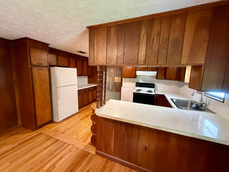 More Photos Of 86050 Pages Dairy Rd, Yulee Office For Lease