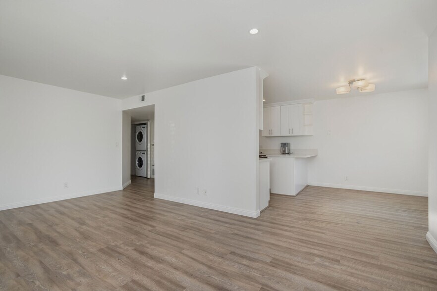 More Photos Of 712 Pacific St, Santa Monica Apartments For Sale