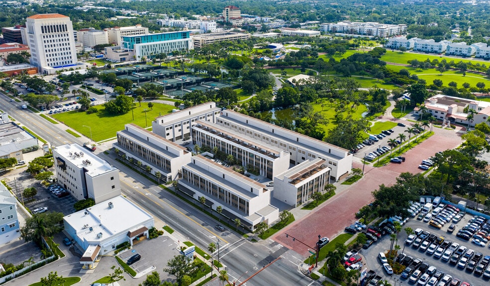 More Photos Of 523 S Washington Blvd, Sarasota Apartments For Lease