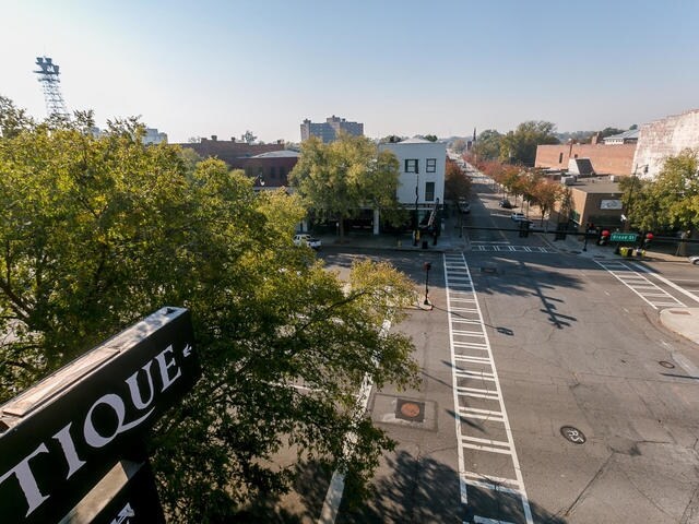More Photos Of 1051 Broad St, Augusta Storefront For Sale