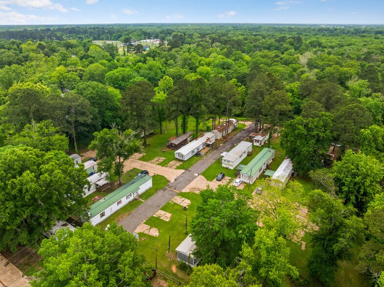 More Photos Of 211 Courtney Ln, Pineville Apartments For Sale