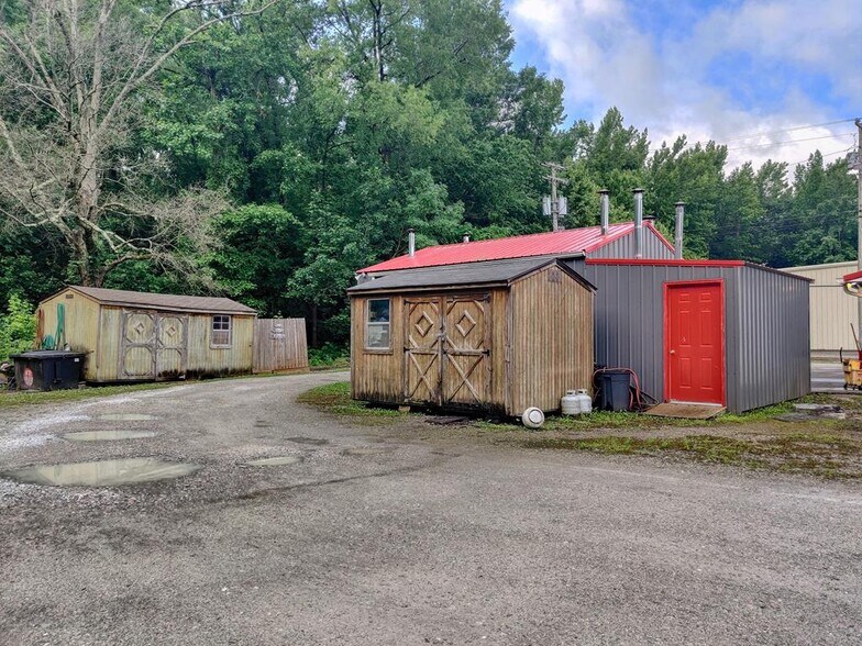 More Photos Of 19062 Main St W, Huntingdon Specialty For Sale