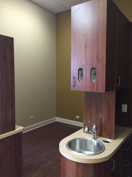 More Photos Of 1601-1747 S Cicero Ave, Cicero General Retail For Lease