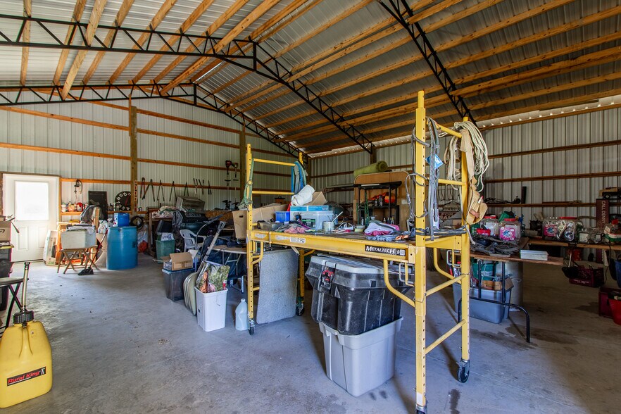 More Photos Of 20221 SW 5th Pl, Dunnellon Specialty For Sale