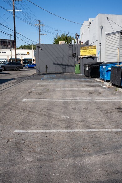 More Photos Of 1170 S Robertson Blvd, Los Angeles Restaurant For Sale