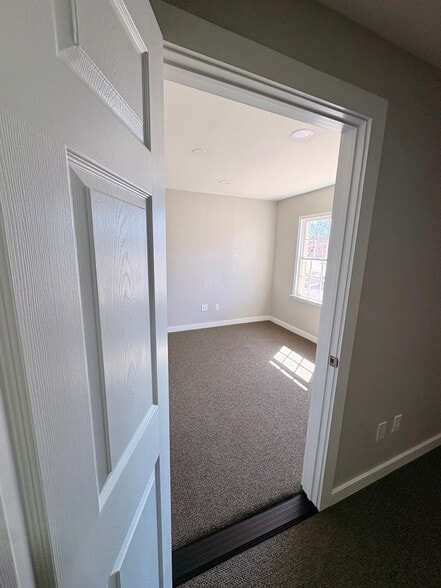 More Photos Of 2600 W Kansas Ave, Midland Office For Lease