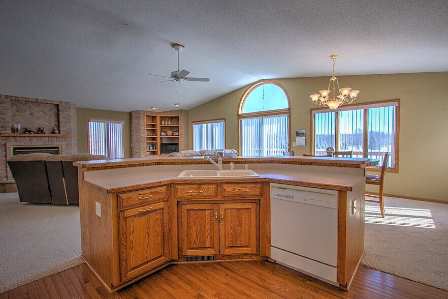 More Photos Of 31886 County Road 3, Eagle Bend Showroom For Sale