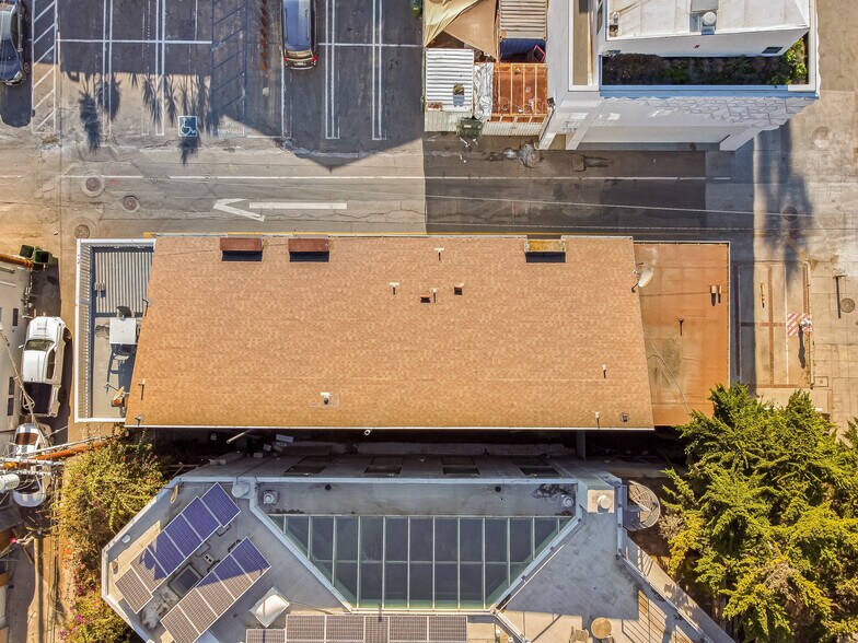 More Photos Of 14 Ozone Ave, Venice Apartments For Sale