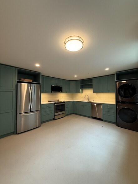 More Photos Of 228 21st Ave E, Seattle Multifamily For Sale