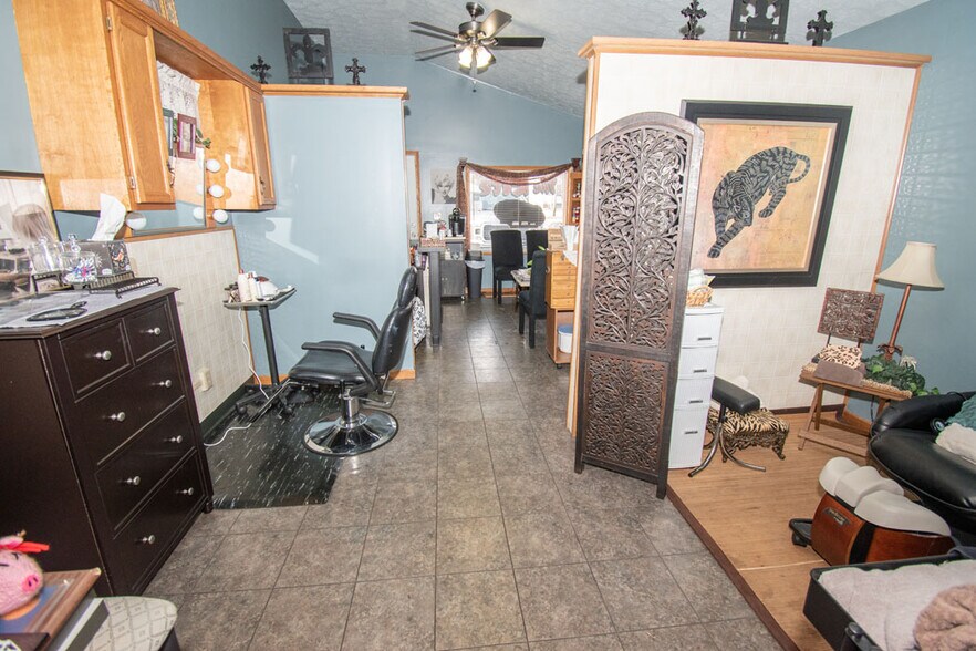 More Photos Of 3861 Main St, Mineral Ridge Office For Sale