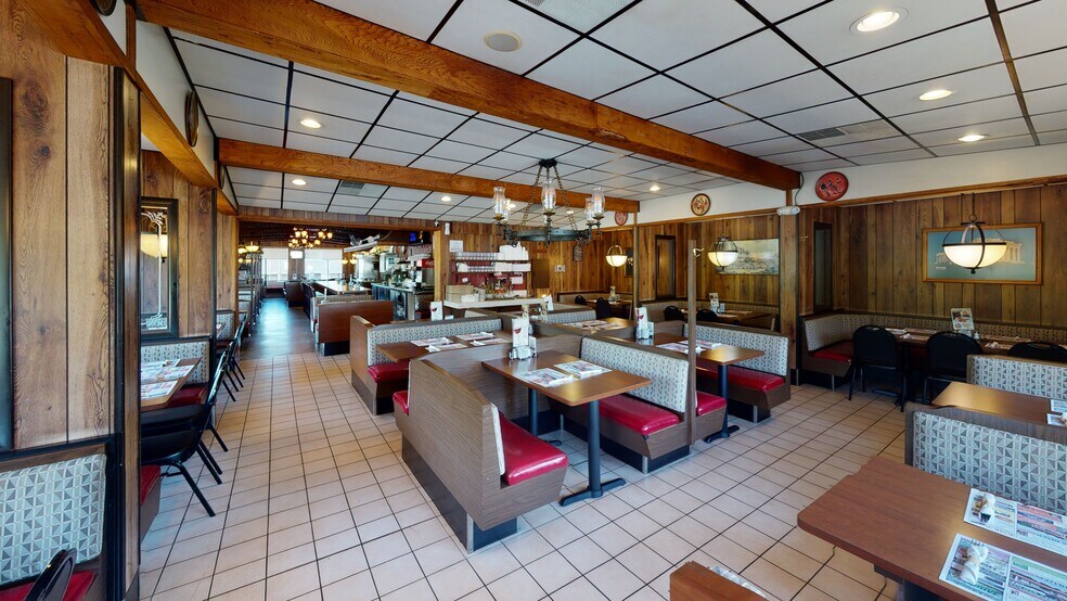 More Photos Of 2576 Route 611, Scotrun Restaurant For Sale