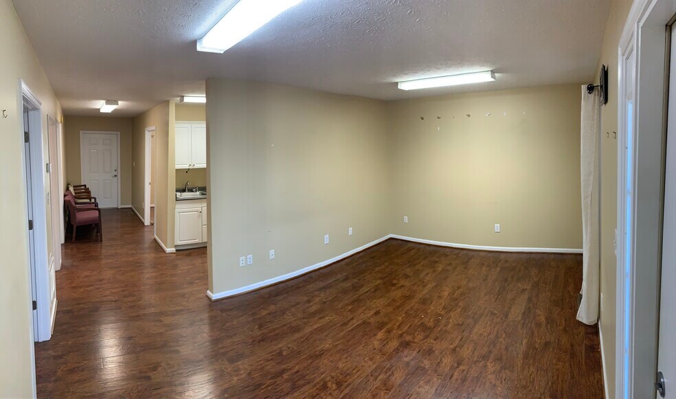 More Photos Of 40 Stoneridge Dr, Waynesboro Office For Lease