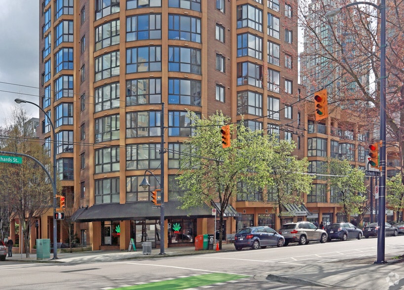 More Photos Of 1108 Richards St, Vancouver Apartments For Lease