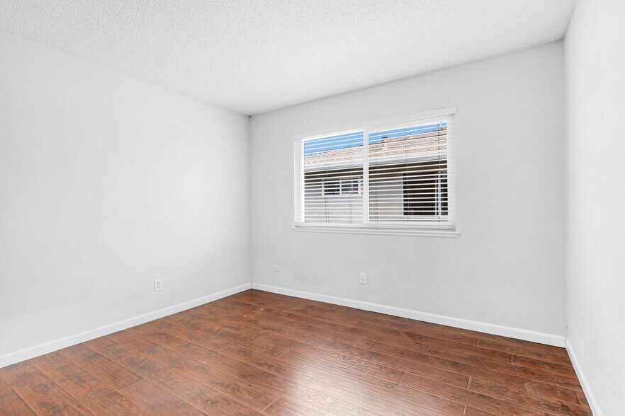 More Photos Of 5731-5749 Blachly Way, Sacramento Apartments For Sale