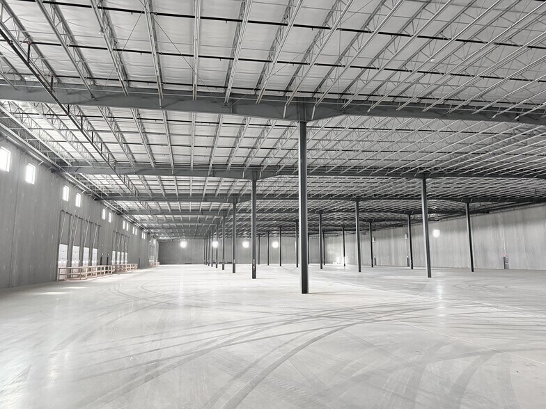 More Photos Of 5400 Career Ave, Sioux Falls Industrial For Lease
