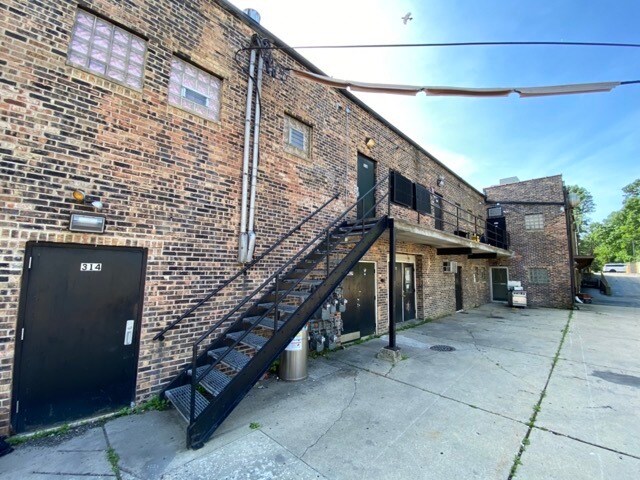 More Photos Of 314-330 S Main St, Bartlett Freestanding For Lease