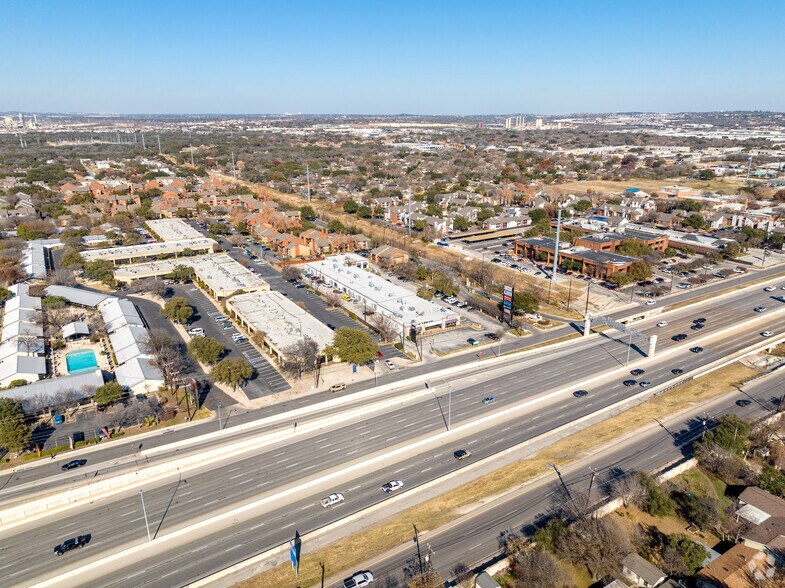 More Photos Of 2411 NE Loop 410, San Antonio Research And Development For Lease