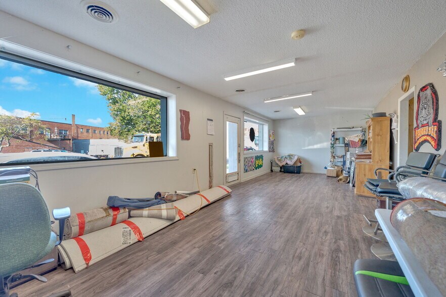 More Photos Of 343 Sullivan St, Kingsport Storefront For Sale