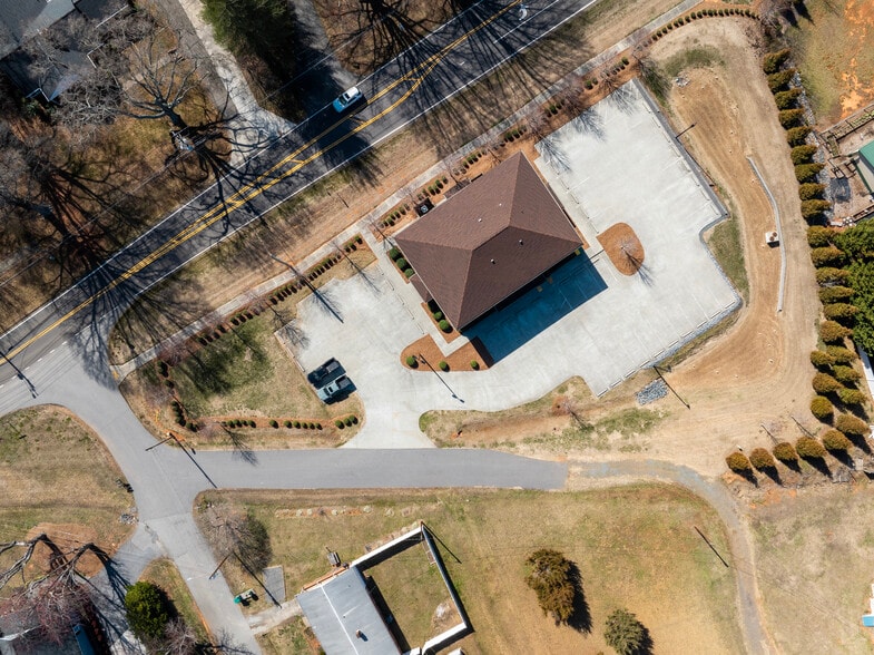 More Photos Of 3844 Clemmons Rd, Clemmons Medical For Lease