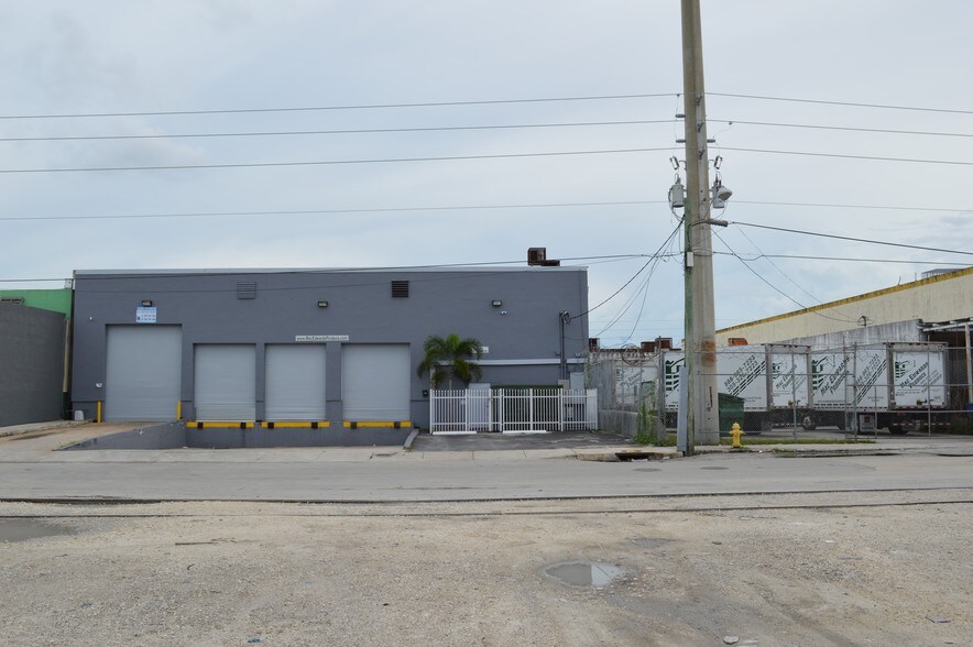More Photos Of 830 NW 22nd St, Miami Warehouse For Sale