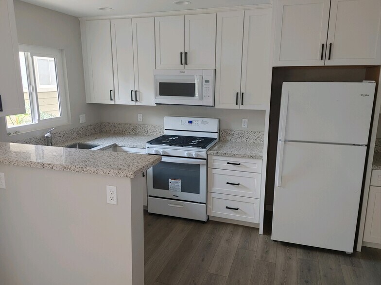 More Photos Of 4209-4221 3rd Ave, San Diego Apartments For Sale