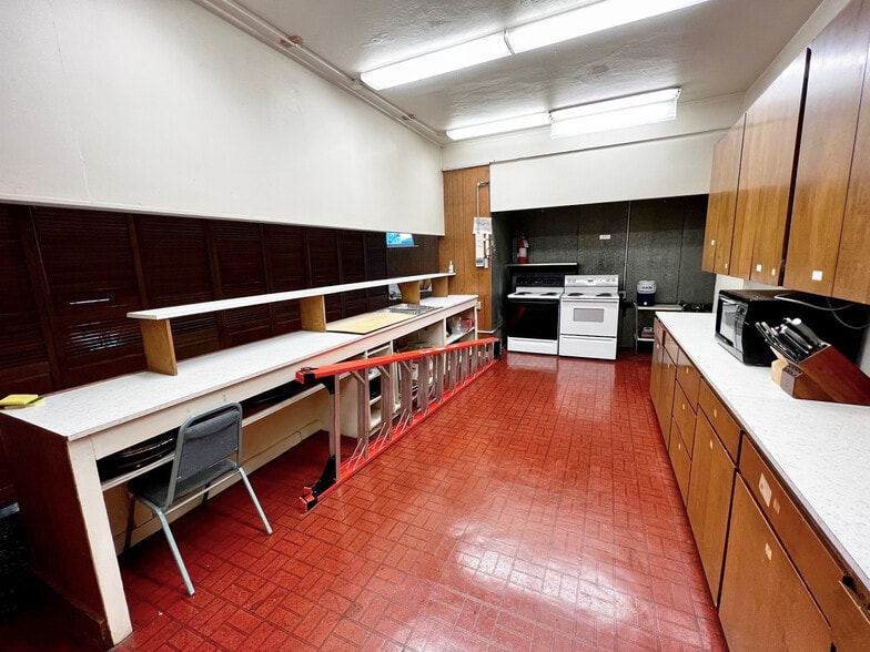 More Photos Of 4630 N Maryland Ave, Portland Religious Facility For Sale