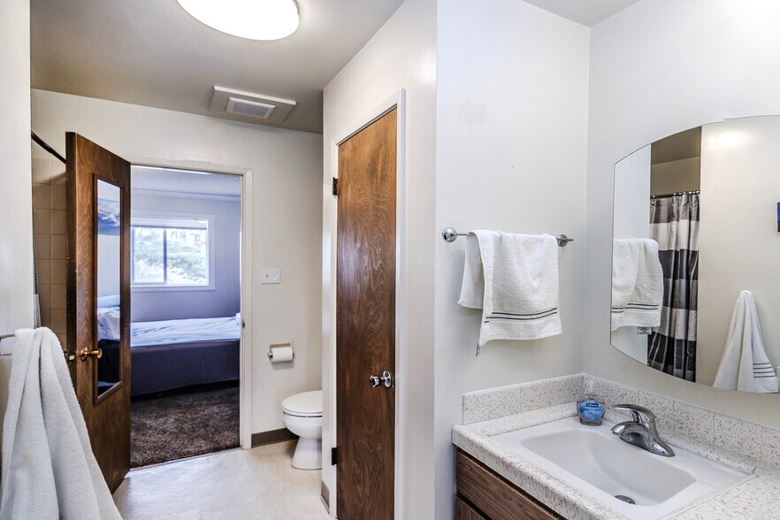 More Photos Of 510 Avenue Alhambra, Half Moon Bay Apartments For Sale