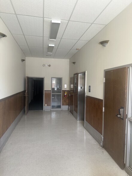 More Photos Of , Valdosta General Retail For Sale